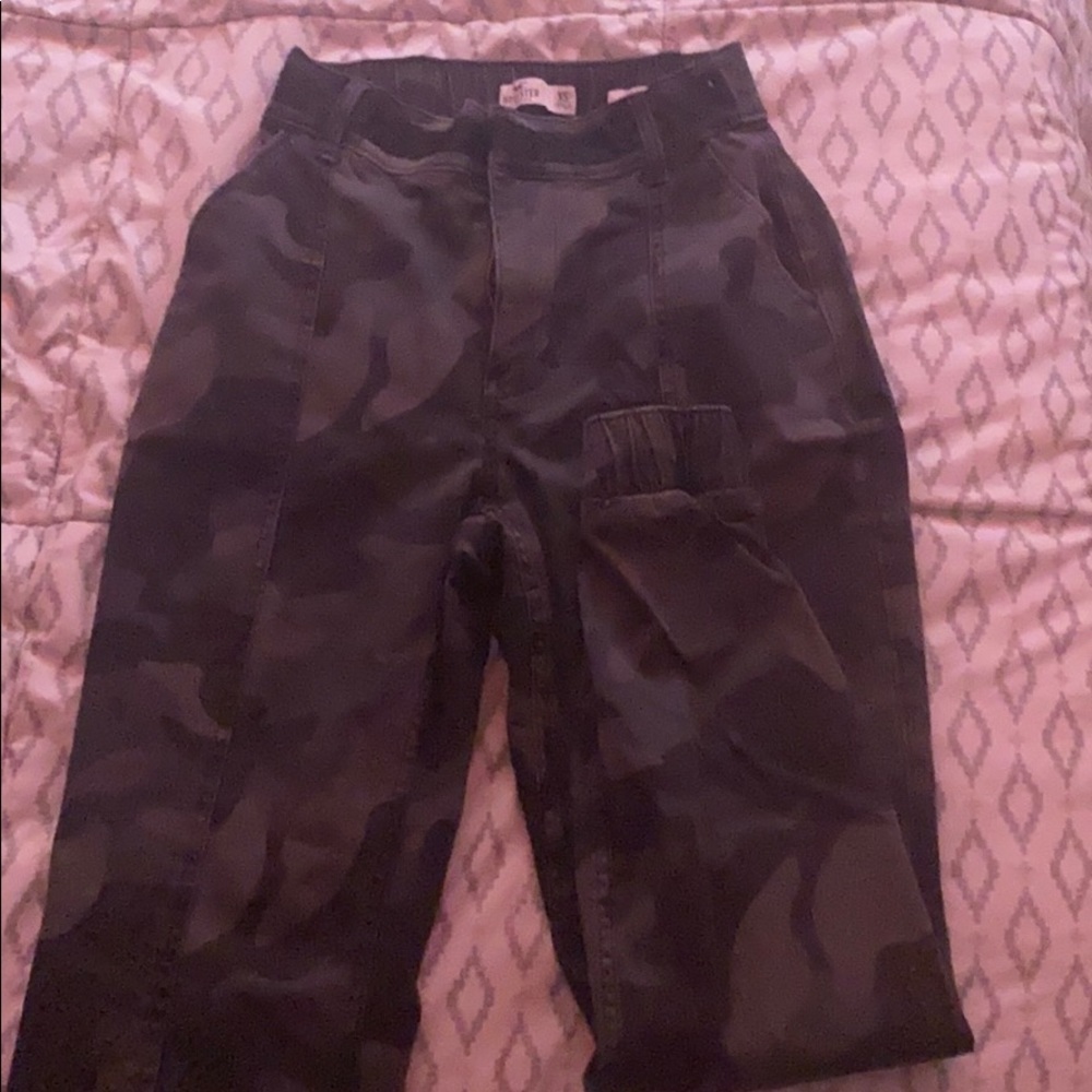 Hollister Cargo Pant